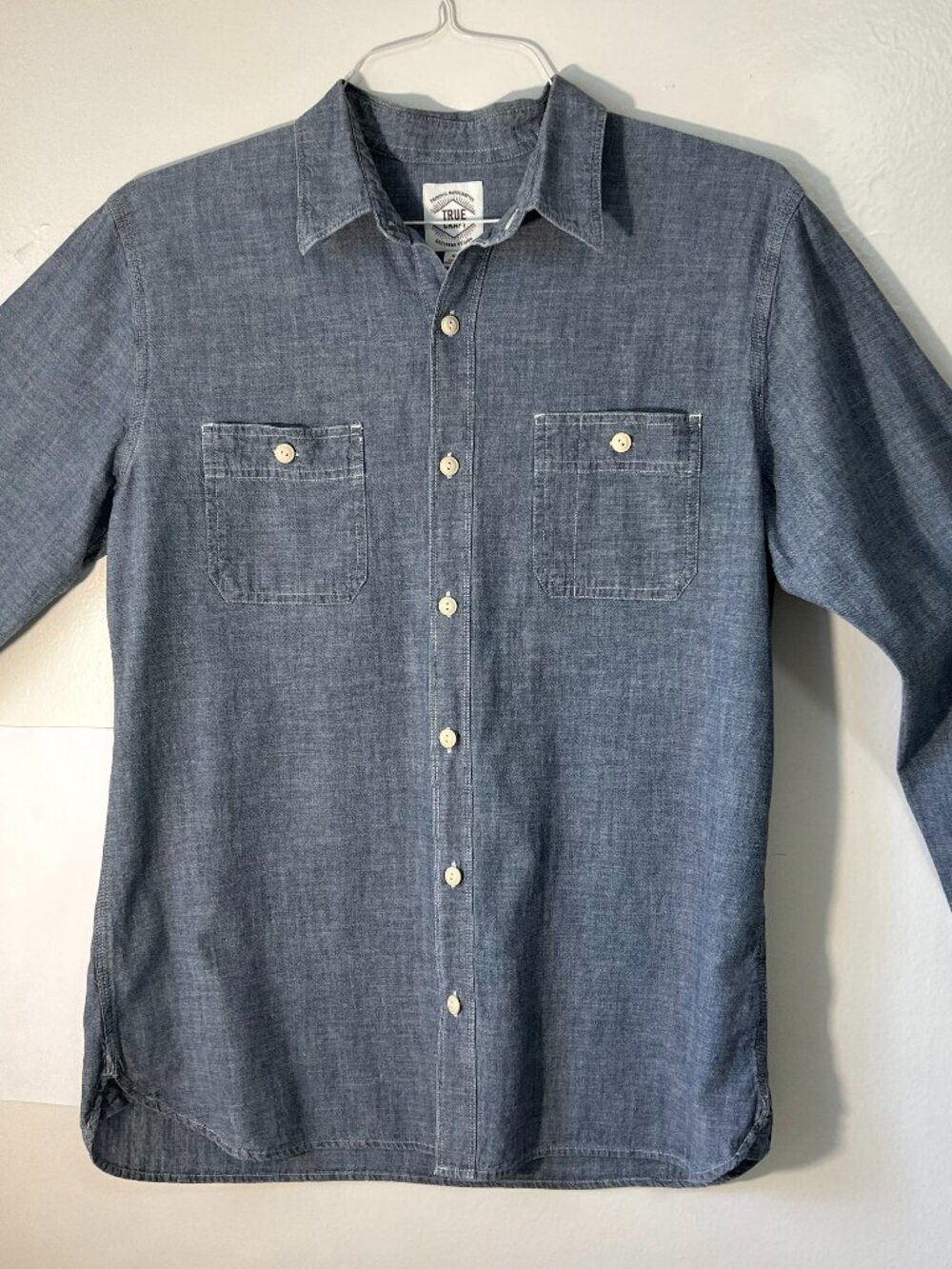 TRUE CRAFT Size M Long Sleeve Woven Chambray Button-Down Shirt - Blue
